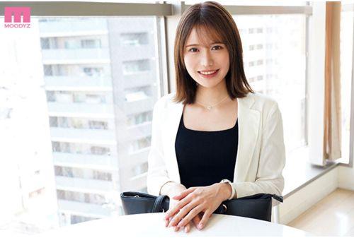 MIFD-464 Tall, Slender Receptionist Working In A Round House Who Wants To Be Blamed. Immediate Interview, Immediate Employment AV Debut. Sinon Nanase Screenshot 1