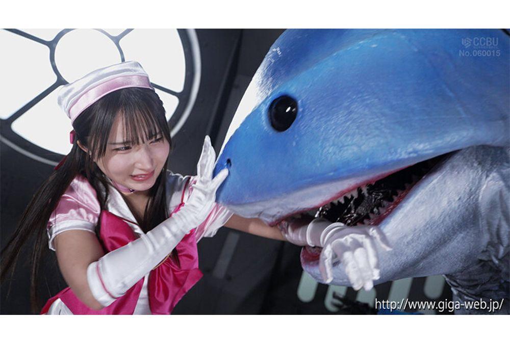 SPSF-31 Super Heroine Domination Hell 60 Pretty Soldier Sailor Petite Yura Kana Screenshot 1