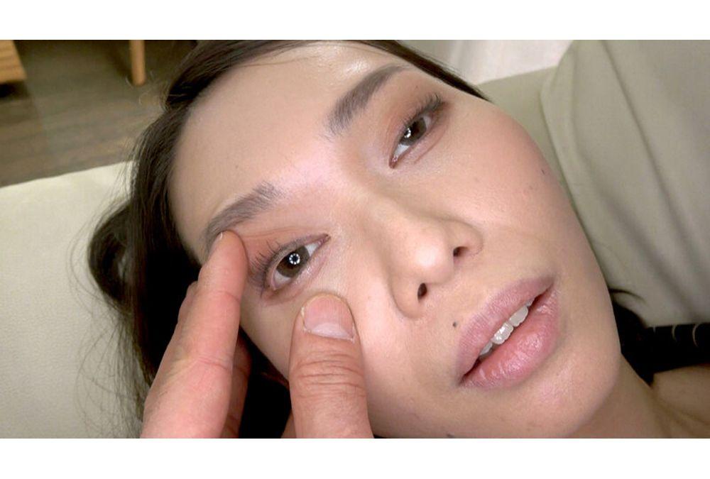 SINN-041 Yakuza NTR Sex: From The Height Of Happiness... "Now I'm Just A Low-level Housewife Sex Toy" Sold To Her Brother For A Pittance, Drugged With Aphrodisiacs And Beaten To The Bone Until She Breaks (★×98 Beautiful Wife Edition) Screenshot 1