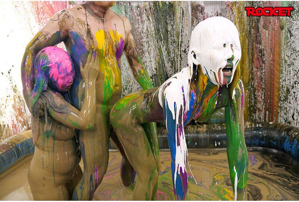 RCTD-716 ROCKET's 18th Anniversary Production: Jump Into The Muddy Pool! Wet & Messy (WAM) Human Crane Game ~Use Your Body Paint To Become A Giant Crane Game Arm And Grab A Prize!~ Screenshot 1