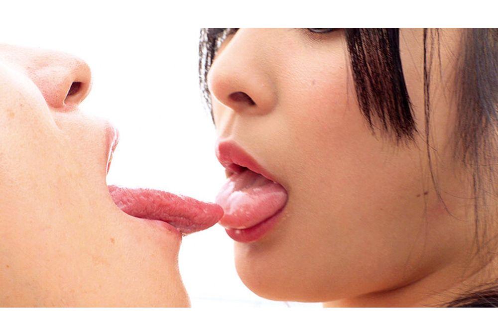 SKMJ-737 Wives Suffering From A Sexless Marriage, How About Experiencing A Super Intense, Brain-melting French Kiss Under The Blue Sky? Get Ready To Get Aroused By A Deep Kiss With Intertwined Tongues And Drooling Saliva!? It's All About Kissing, Kissing, Kissing, Raw Kissing, Cheating Sex With Ejaculation Inside! Screenshot 1