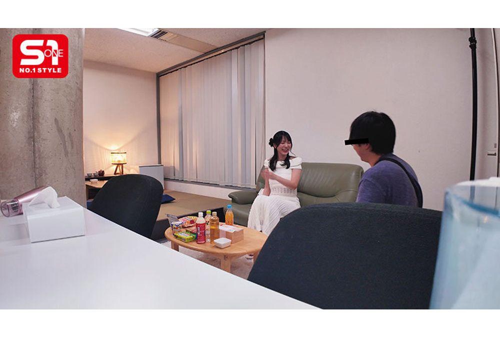 SONE-905 "What, Are We Doing It Here?" Her Secret Perversion Is So Hot! A Complete Look Into Asano Kokoro's Private Life! Whenever She Has A Chance, She'll Suddenly Cum! An Unprecedented Prank AV Documentary Screenshot 1