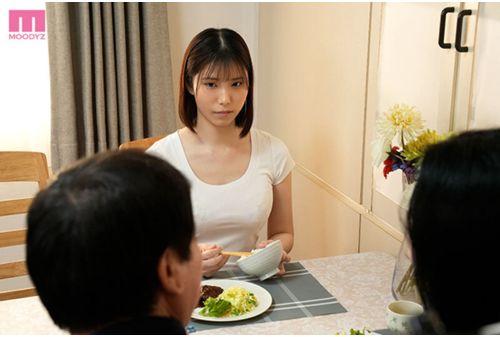 MIDA-223 During The Three Days My Wife Was Back Home, I Had Sex With My Stepdaughter, Who Was Fully Developed And Ripe For Eating, For A Lifetime. Nagisa Koizumi Screenshot 1