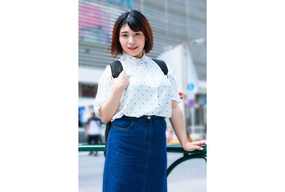 TNJS-003 Naturally Busty Country Girl's No-Bra Tokyo Tour - Mizuki-chan (I Cup, 105cm) Mizuki Shirayuki Screenshot 1