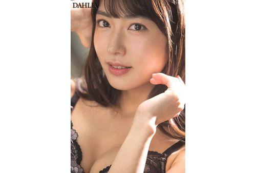 DLDSS-140 Amazing Newcomer...? A Mysterious DAHLIA Exclusive Unequaled Beauty With A Natural Lust Jun Mizukawa 29 Years Old Screenshot