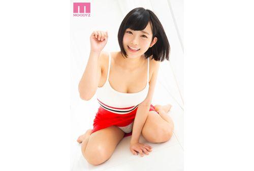 MIDE-718 Newcomer! Soreike! Active College Student 19-year-old Debut Shiraisaka Yui Screenshot
