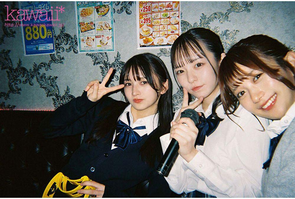 CAWD-960 A Group Of Four High School Girls From A Tokyo Metropolitan Coeducational School Who Go Home After School Break The Rules. Karin-chan, Meisa-chan, Yuna-chan, And Itsuki-chan Screenshot 1