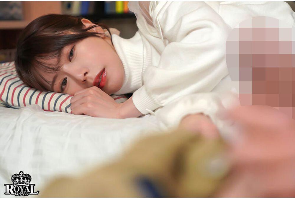 ROYD-266 My Female Friend Who Has A Boyfriend Comes To Stay Over Every Day And Unconsciously Seduces Me, But I Can't Muster Up The Courage To Do So... Osaka Nozomi Screenshot 1