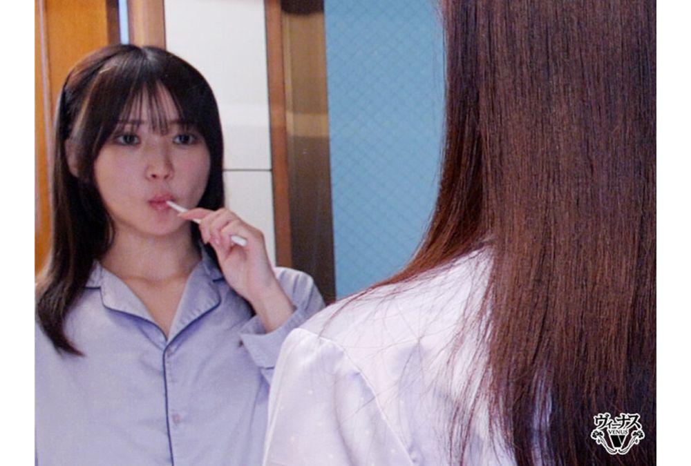 VENX-334 A Delicate Relationship Where The Mind Is Family But The Body Is Stranger. A Week Alone With My Mother-in-law, Where Mistakes Are Bound To Happen. Shiori Yorimoto Screenshot 2