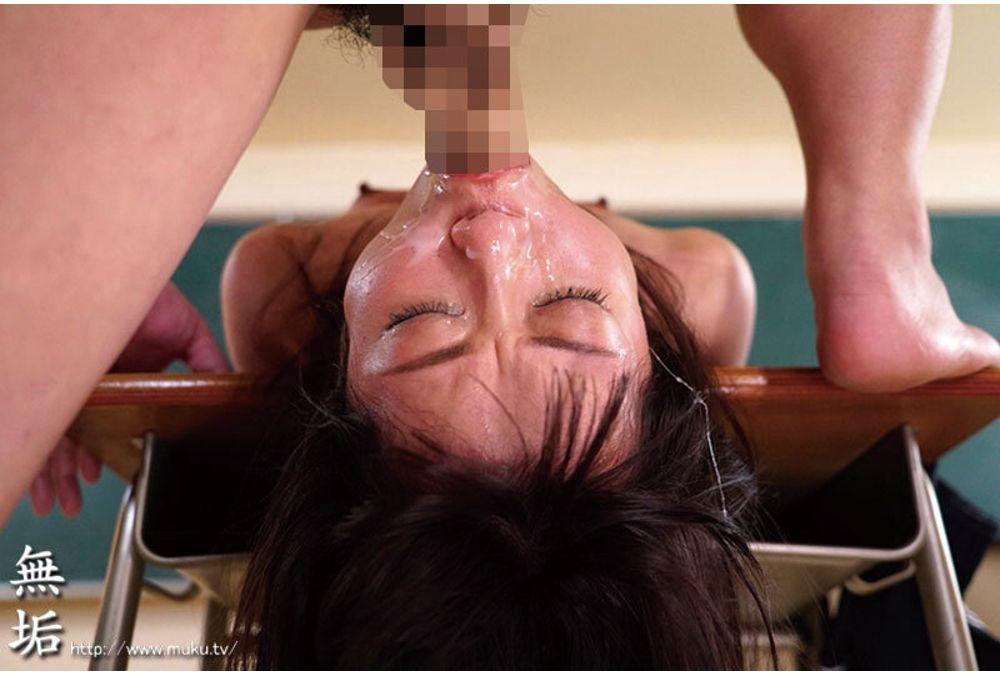 MUCD-336 Innocent Girl's Deep Throating: 4 Hours Of Painful And Pleasurable Screenshot 2