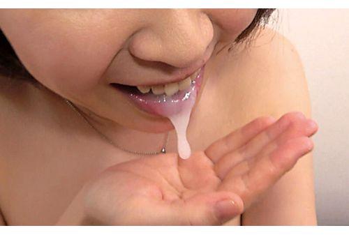 EMBM-011 Mature Woman Soggy Blow Cum In Mouth Screenshot