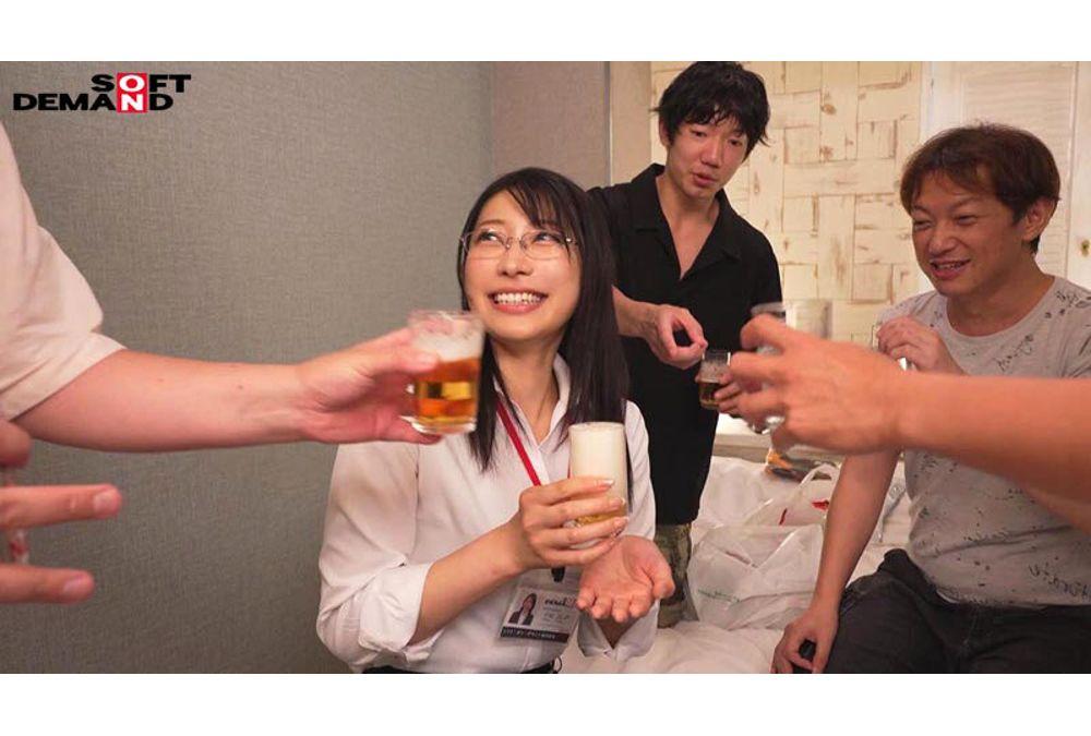 SDJS-341 I'm Sorry To Bother You During The Day On A Weekday, But We Ended Up Inserting After A Toast. In Shinjuku Love Hotel Secretary Yoshino Moriya Screenshot 2