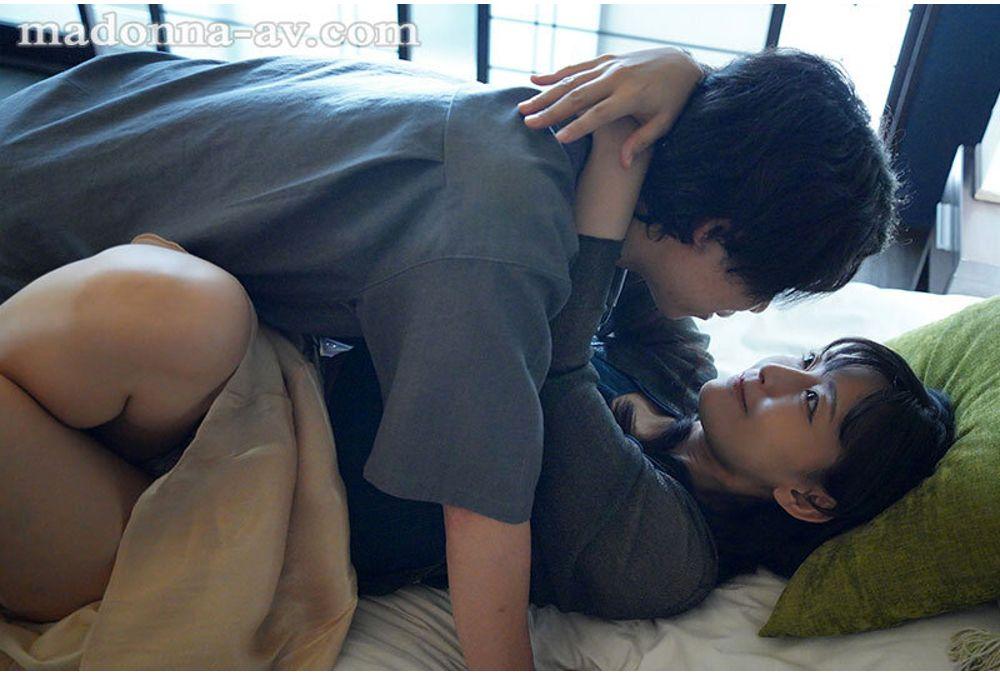 ROE-437 After A Date With My Girlfriend Who Has A 5pm Curfew, I Have Creampie Sex With Her Mother, Making Her My Sister. Toko Yoshinaga, Mirina Kishinaga Screenshot 1