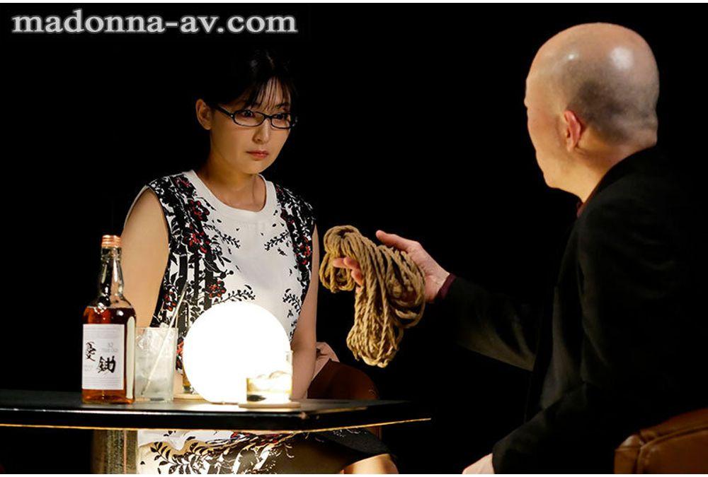 ROE-547 Touko Yoshinaga Awakens Her Masochistic Side Through Bondage. I Was Just An Ordinary Housewife, But Guided By The Entangled Hemp Rope, I Reclaimed My Femininity. Screenshot 1