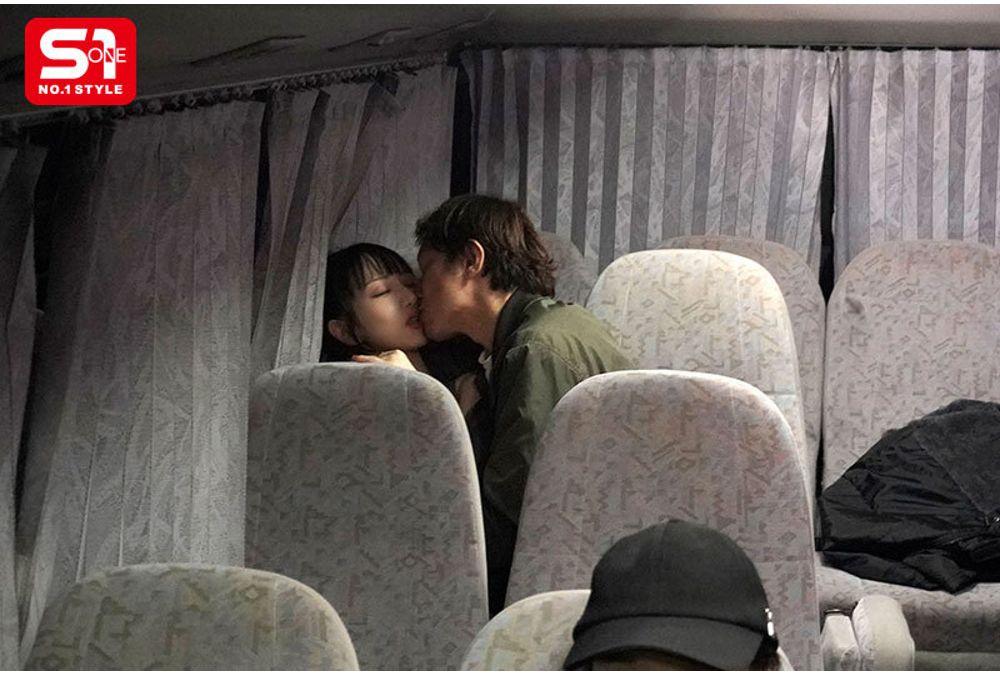 SONE-971 Molested On A Location Bus... A Former Idol Who Desperately Wants To Be A Hit On Terrestrial TV, Karen Ishida, Stifles Her Voice As She Continues To Cum While Being Fingered By A Celebrity Who Doesn't Consent. Screenshot 1