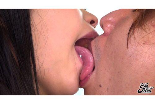 JUFE-094 Mouth Saliva Slut Mari Takasugi Who Licks Closely Screenshot