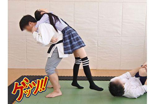 GZAP-031 J-type Who Is Familiar With The Self-defense Dojo As A Countermeasure Against Idiots, Is Full Of Skies And Tries To Be Sexually Harassed While He Is Practicing W Screenshot