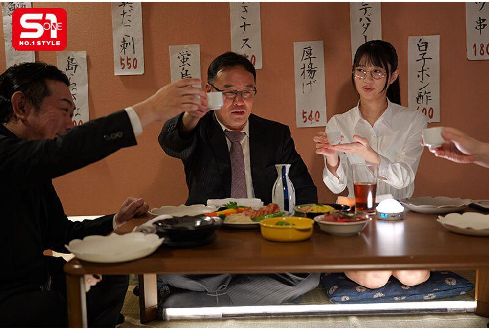 SNOS-380 A Plain Office Lady's Hidden Erotic Body Is Discovered By Her Creepy Middle-aged Boss... Forced To Share A Room On A Business Trip, She Is Subjected To Brutal Sexual Harassment That Unexpectedly Awakens Her Inner Nymphomaniac! A Night Of Drenched Orgasms And Gushing Fluids. Hinagata Mikuru Screenshot 3