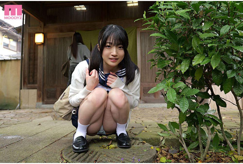 MIDA-422 "Isn't It Cheating If I Rub My Penis With My Hand?" I Stayed At An Inn For Three Nights And My Girlfriend's Sister Gave Me A Devilish Handjob, Which Made Me Cum 20 Times And Made Me Cuckold Her. Screenshot 2