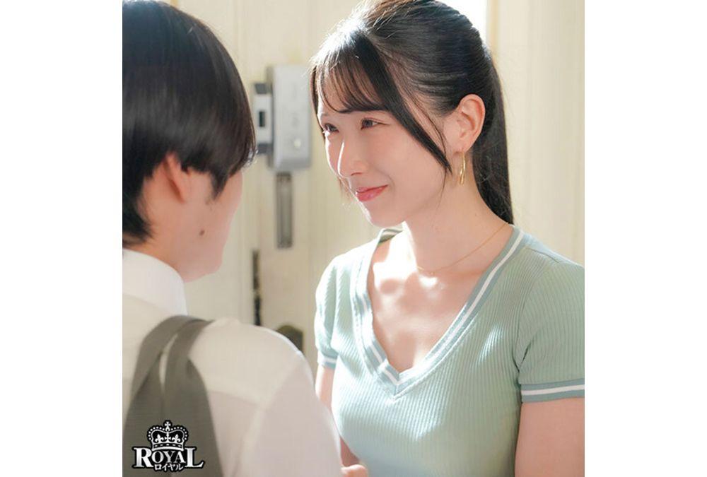 ROYD-349 A Forbidden Weight-loss Drug Awakens Her Into An Incredibly Slim Beauty! Forbidden Incest Between Siblings As She Completely Releases Years Of Pent-up Sexual Desire On Her Brother. Screenshot 2