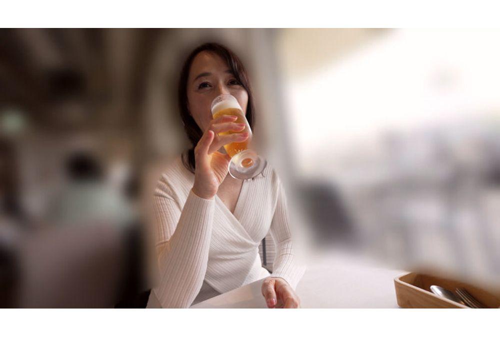 CEMD-742 A Day-long Hotel Date With A Man With An Insatiable Sex Drive - The Ultimate Sex-filled Affair Where You Can't Be Seen And Still Cum - Yumi Yasuno Screenshot 2