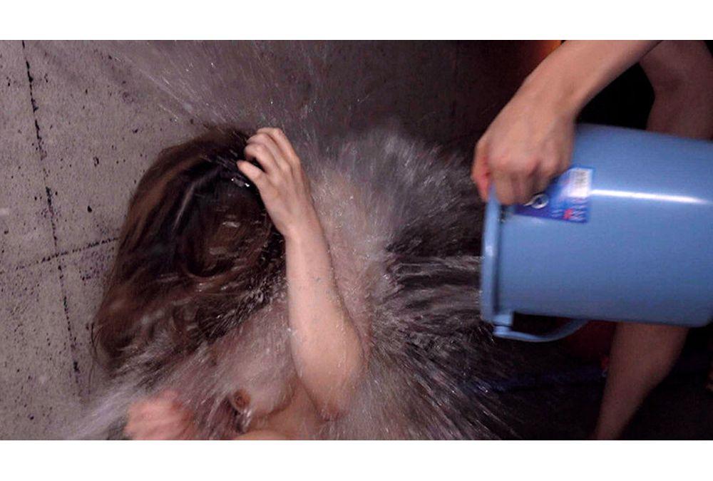 REAL-961 The Never-ending Bullying Has Reached Its Limit, And The Introverted Men Strike Back. The Same Bullying That Was Used On The High-ranking J● Leads To Her Downfall And Rape. Jun Suehiro Screenshot 5