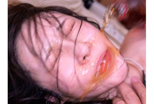 SMKCX-017 Complete Coma - 4 People - Hotel Receptionist H Cup (26) / Con Cafe Swamp JD (21) / Airline Clerk (23) / 147cm Cook (1●) All Creampies Sleepwalking Seconds Screenshot 2