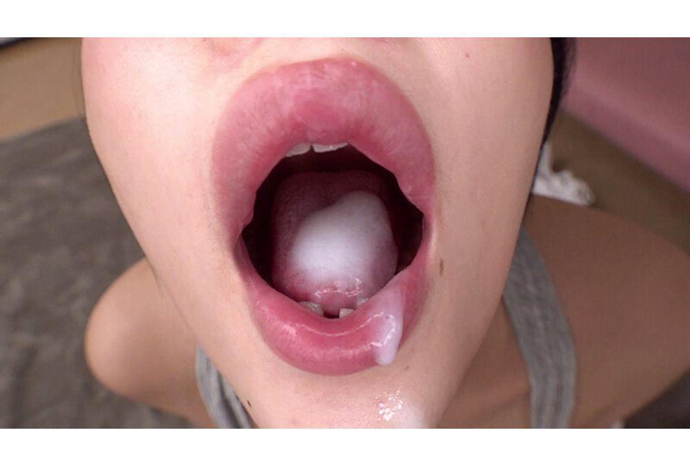 MKMP-746 With A Big Smile, She Slurps And Swallows! From Morning Checkups To Late At Night, Nurse Sakura Yuno Cheerfully And Carefully Sucks On Cocks In The Hospital. Screenshot 4