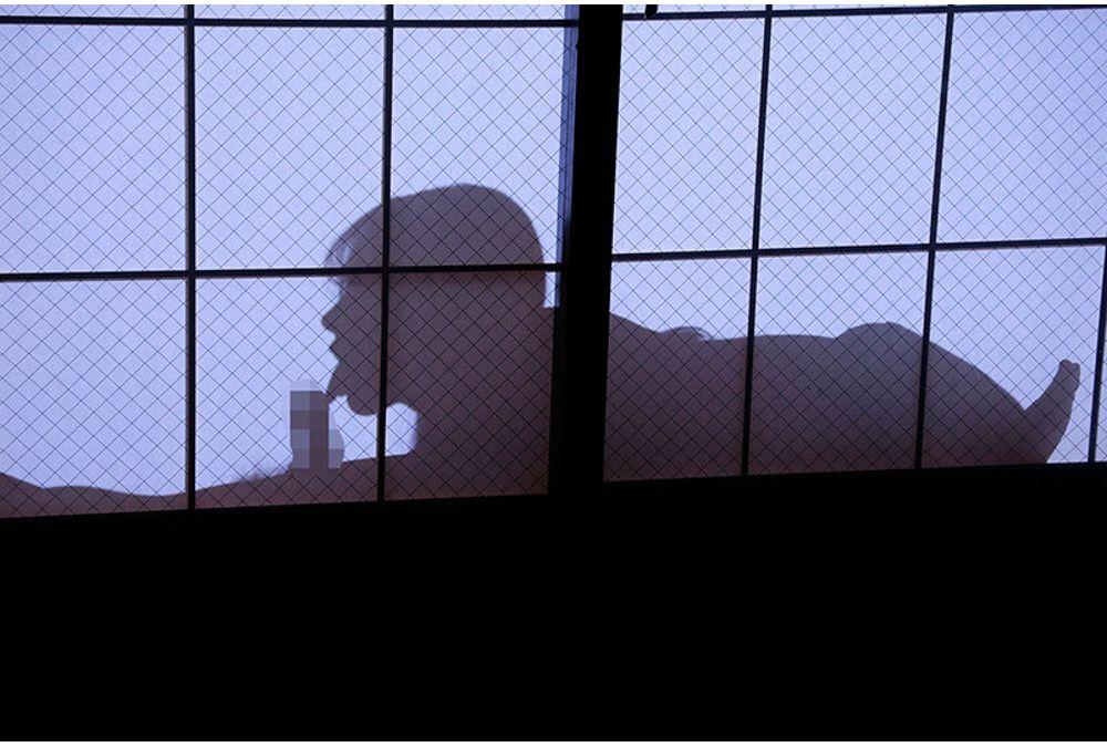 DVMM-353 My Beautiful Stepmother Notices Me Peeking Through Her Shoji Screen At Night... While My Father Is Away, She Takes Me, A Virgin, Into Her Bedroom And Lets Me Creampie Her Over And Over Again - Secret Domestic NTR With My Stepmother - Rinne Mochizuki Screenshot 2