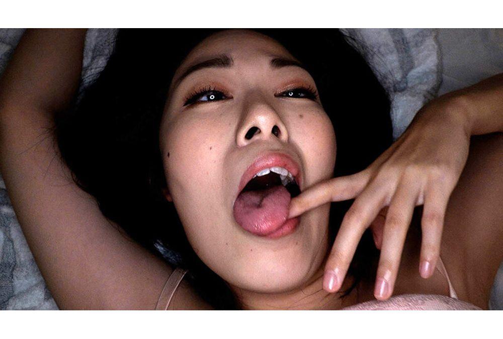 MADV-620 "Don't Say It..." My Sister-in-law, A Model-worthy Office Lady, Came To The House While My Wife Was Away... She Exposed Her Defenseless Curves And Came On To Me... I Couldn't Resist And Ended Up Cumming Inside Her Over And Over Again... Mika Sumikawa Screenshot 1