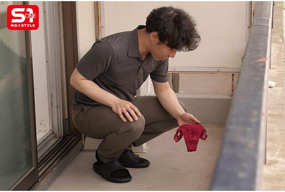 SNOS-016 Every Time I Go To Return The Underwear That Was Blown Away By The Wind, My Neighbor's L-cup Sister Comes Smiling With Her Cleavage Completely Exposed - Mei Washio Screenshot 3