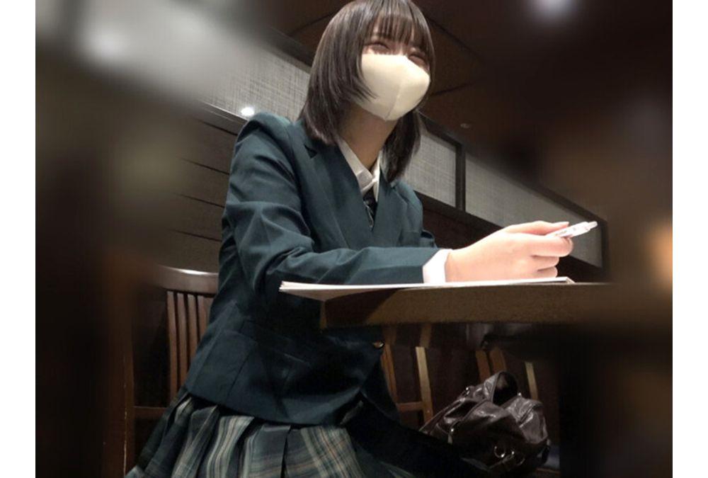 SMKCX-018 Complete Coma - 4 People - Track And Field Club (1x), Announcer-faced College Girl (21), Aspiring Certified Psychologist (20), Enrolled In The Most Prestigious School (18) All Creampie Sleepwalking Seconds Screenshot 3