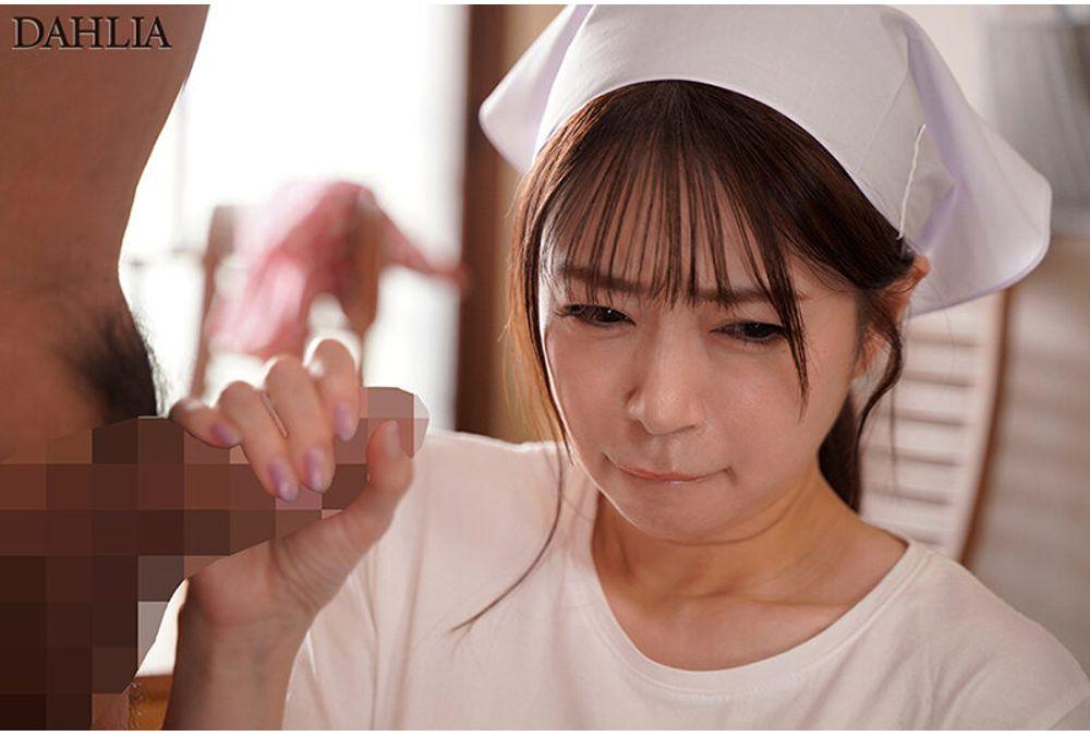 DLDSS-470 This Part-time Wife Is Broke And Accepts The Sexual Service Of A Perverted Store Owner In Order To Raise Her Hourly Wage... But When She Tastes His Hard Cock Digging Into Her Uterus, She Demands More Sex. Mei Itoya Screenshot 1