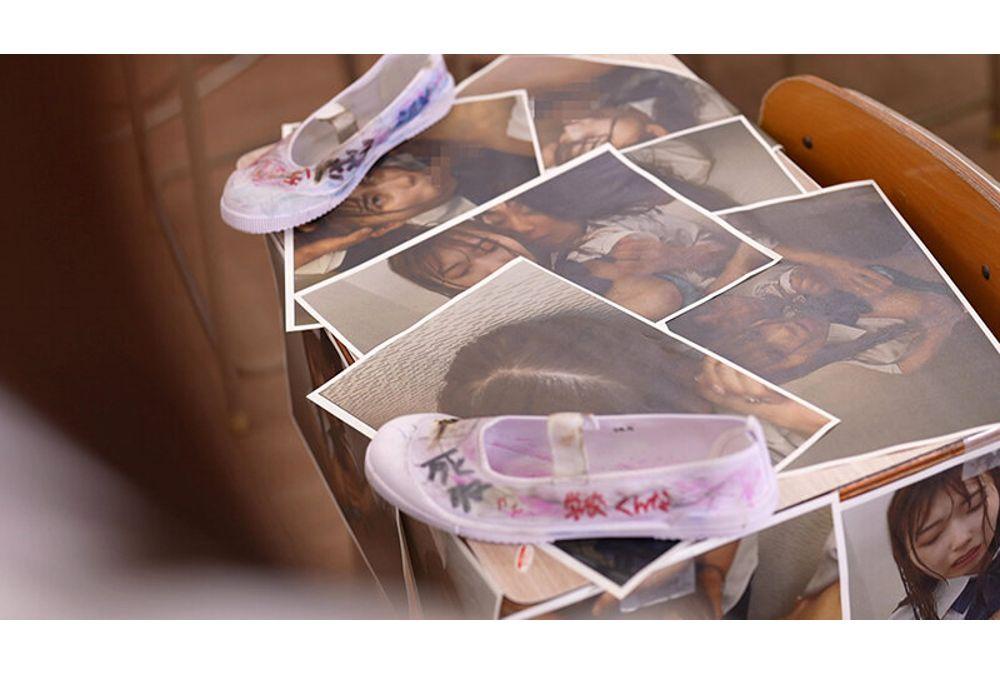 REAL-952 The Morals Committee President, Who Had A Strong Sense Of Justice, Warned Against Bullying In Her Class, But Her Spirit Was Broken By A Group Of Bullies Who Gang-raped Her To The Point Of No Return. Miyu Aizawa Screenshot 6