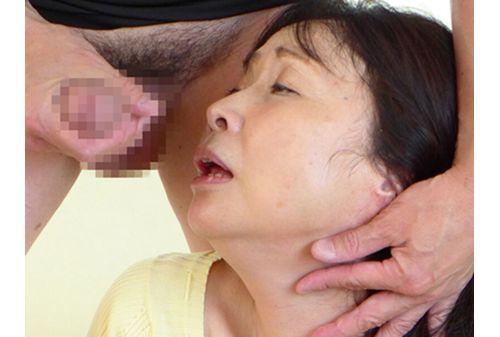 TMRD-1281 Mature Wife Drama: The Husband's Ex-boss Fondles The Breasts Of A Naked Married Woman Wearing An Apron. The Frustrated Son Uses His Second Wife's Tempting Upper And Lower Mouths... Screenshot 2