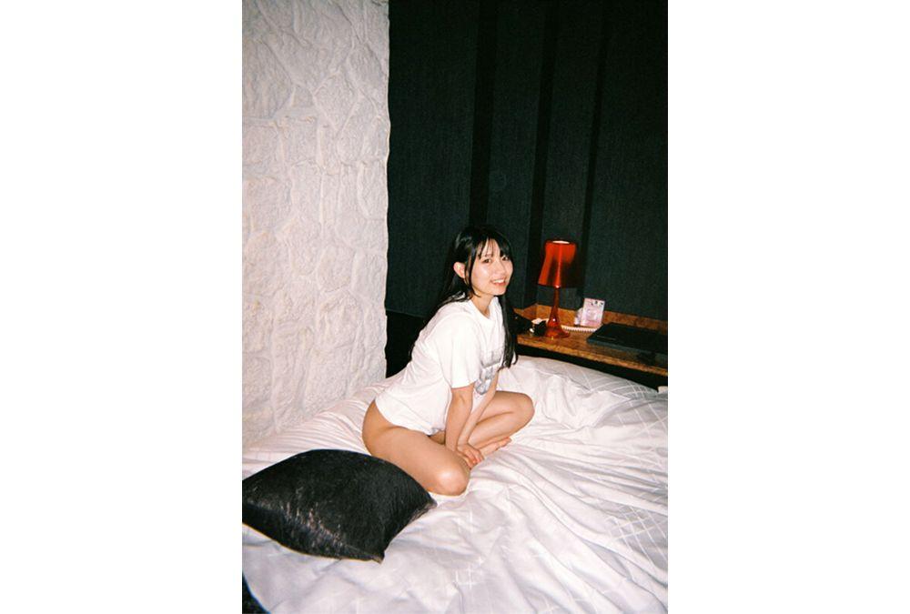 JERA-020 A Date With The Girl Who Will Happily Drink The Most Sperm In Japan, The Sparkling-smiling Sex Friend Uruki Sarara, And A Creampie Gulp-gulp Screenshot 2