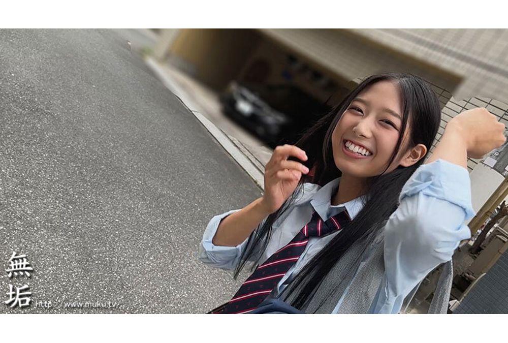 MUCD-334 Hot Topic On A Certain Posting Site! The No. 1 Beautiful Girl In Uniform! The Most Erotic And Cute Schoolgirl In Uniform And Lovey-dovey Sex! The Best Of The Super Popular Works, 4 Hours! Screenshot 4