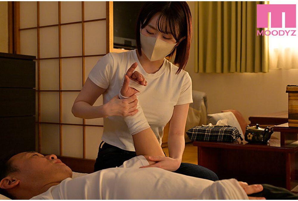 MIDA-597 A Cool, Visiting Helper With A Divine Hourglass Figure And G-cup Breasts Gently But Calmly Helps My Injured, Immobile, Long-neglected Cock To Ejaculate 20 Times. - Sakura Mizuto Screenshot 3