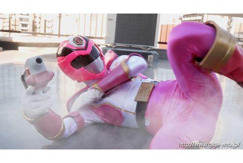 MSZ-26 Secure Ranger Vs. Fantomas Ranger: Criminal Investigations Vs. Holy Thieves! Fantomas Pink Is Manipulated Screenshot 4