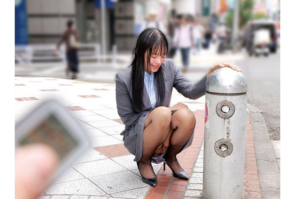 SKMJ-692 A Walk With An Amateur Beautiful Girl And A Remote Control Vibrator 11 - Black Pantyhose Career Woman Edition - "I Can't Hold It Anymore... //" Office Ladies In Black Pantyhose Tremble And Tremble As They Orgasm In The Middle Of A Crowd! Their First Ever Embarrassing Experience Turns On Their Erotic Switch! They Even Masturbate In The Car While Traveling! Finally, They Enjoy Themselves To Their Heart's Content In A Hotel... Screenshot 3