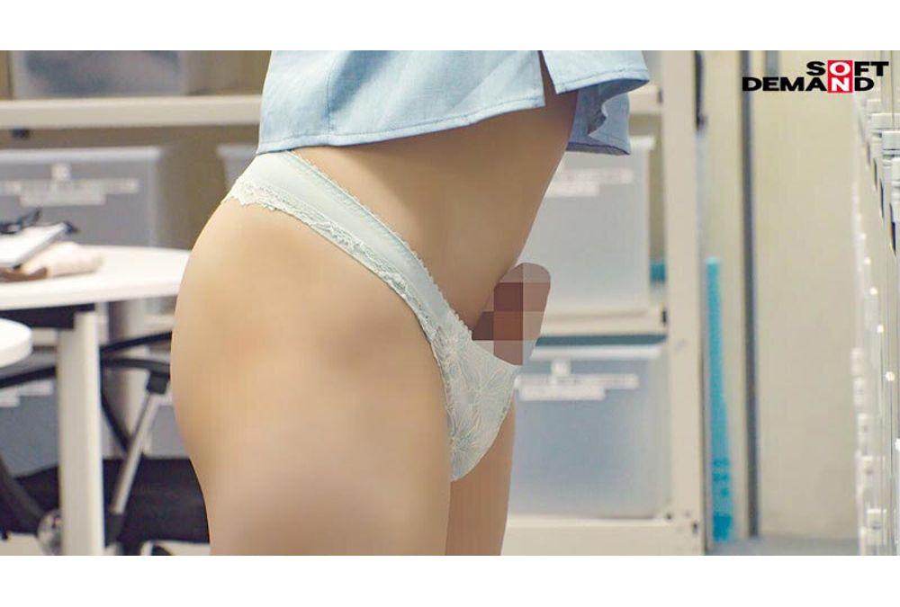 SDJS-353 Suwa-san, Who Joined The Systems Department, Is A Reliable, Intelligent, Big Sister-type With Over 10 Years Of Work Experience, And She Also Has A Penis (18cm)! LGBTQ+ SOD Female Employee Starts Appearing In Adult Videos From Her First Day At Work. Suwa Tamao, A First-year Employee In The Systems Department Screenshot 5