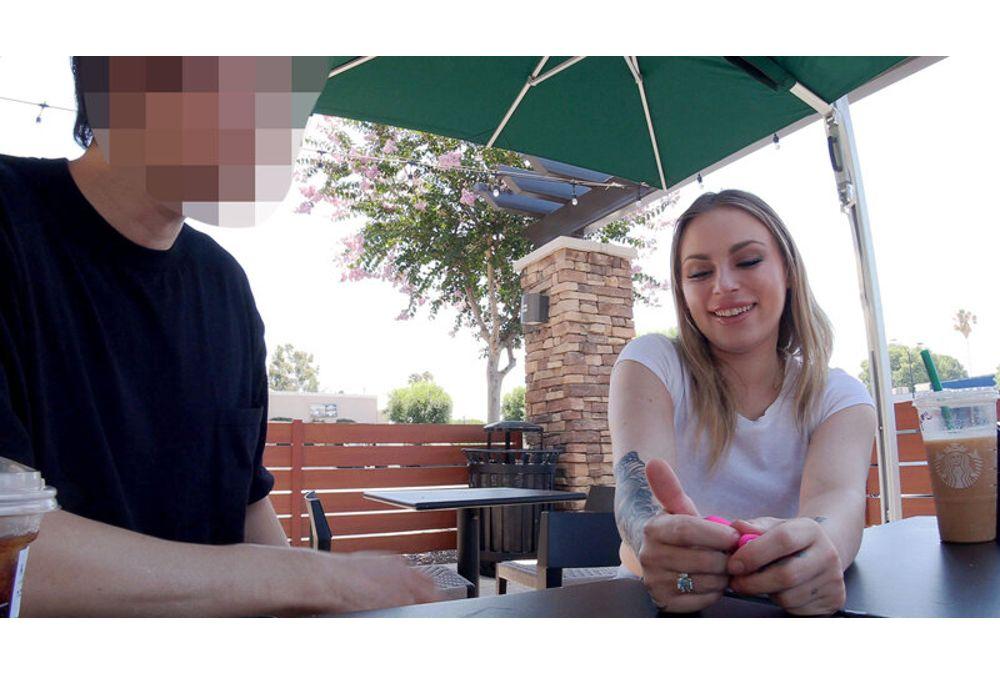 HIKR-251 The Beautiful Woman Who Is The Poster Girl For A Famous Los Angeles Hot Dog Stand Turns Into A Toy Monitor And Ends Up Having Raw, Climaxing Sex! Anna (25) Screenshot 6