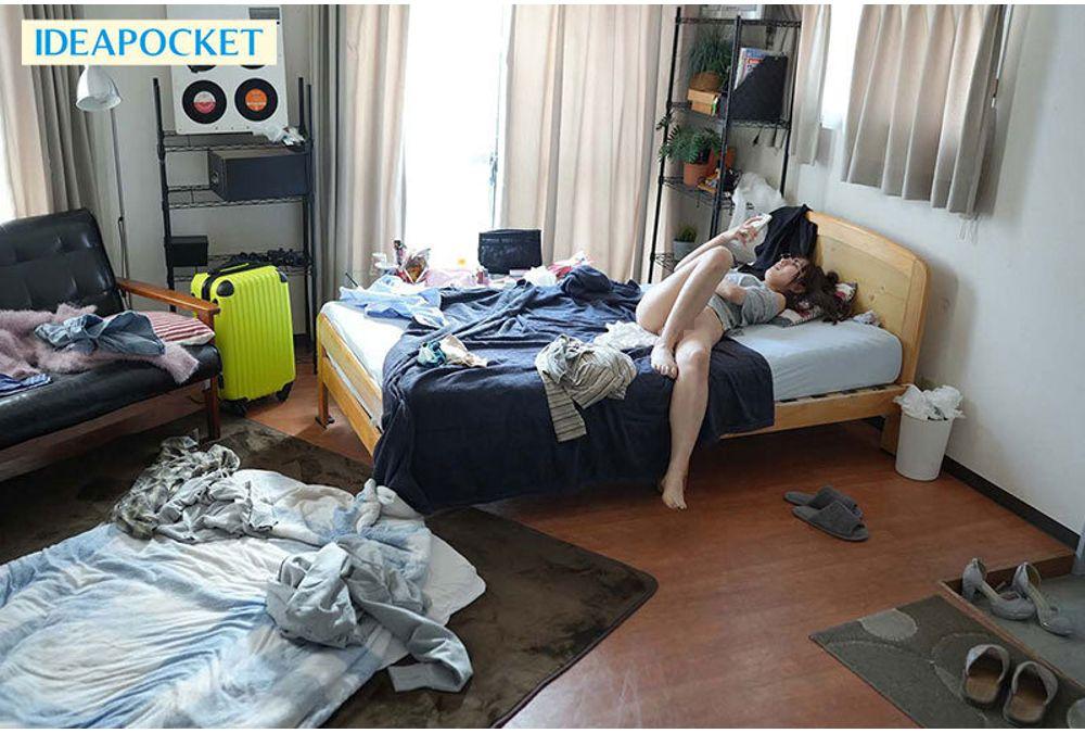IPZZ-985 The Story Of How My Favorite Masochistic Girl From Kansai, Whom I Became Obsessed With, Ended Up Moving Into My Tokyo Apartment: A Bizarre Cohabitation Where My Prostate Cries With Pleasure - Mikoto Chio Screenshot 2