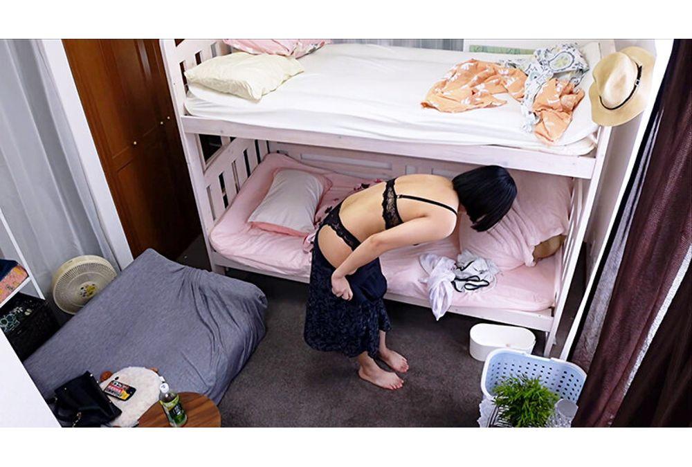 PYM-574 Intense Piston Action By A Current Female University Student [Fixed Point In The Girls' Dormitory] A Young Lady's Secret Masturbation Screenshot 2