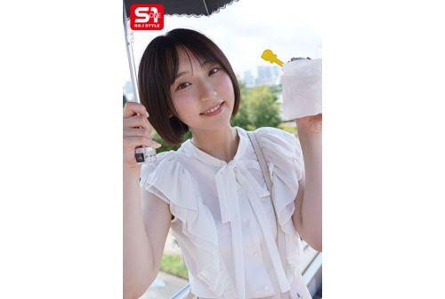 SONE-611 Innocent But Very Naughty. She Has A Lot Of Fun And Is Naughty. Innocent During The Day And Seductive At Night - Short Hair And A Cunning Upward Glance!! A Close-up, Intense Date With Just The Two Of Them. Itoi Ruka Screenshot 2