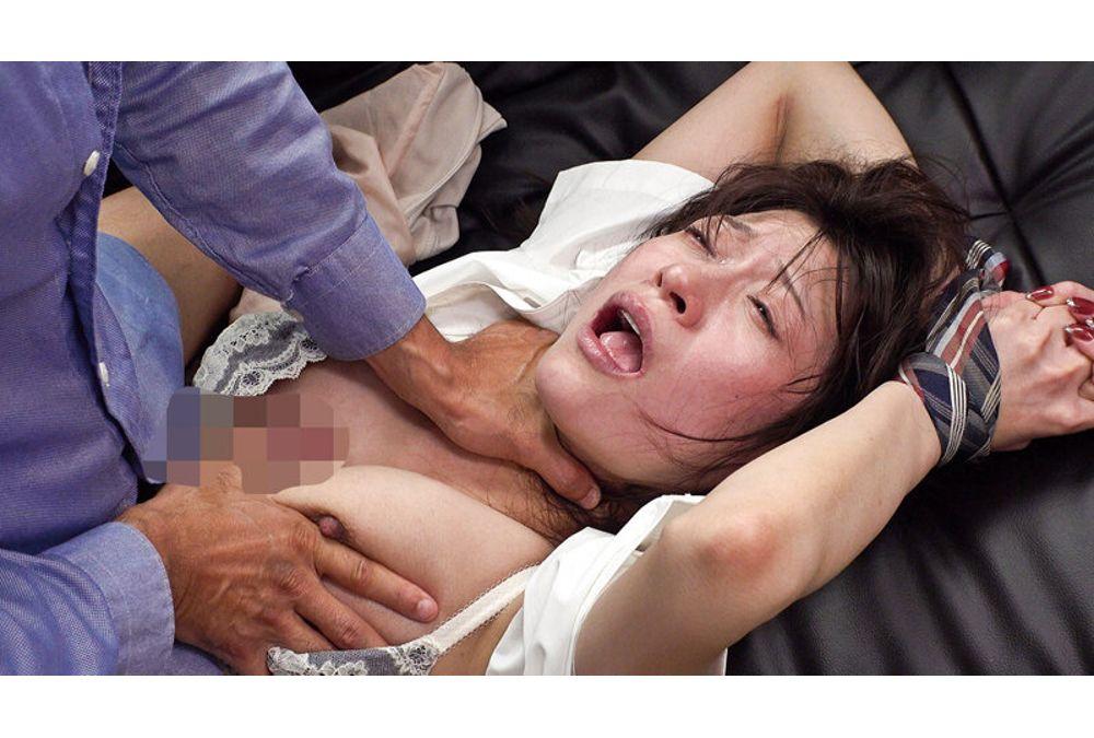 DDK-237 Complete Obedience: A Day's Sex Slave - Masochistic Married Woman's Secret Part-Time Job - Fujii Reira Screenshot 3