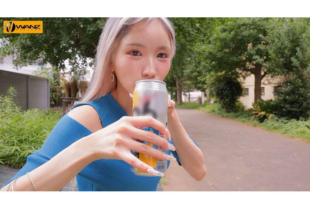 WAAA-594 "Don't Cum Until I Say It's Okay?" She Grabs A Masochistic Man And Jacks His Nipples! A Handjob, Teasing, And Raw Sex With A Slutty Woman. Haruyo Moka Screenshot 2