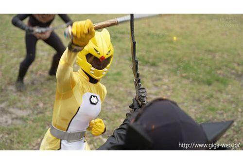 SPSC-55 Heroine Special Torture 2 Divine Beast Sentai Beast Ranger Beast Yellow Wet Sentai Suit Umi Oikawa Screenshot