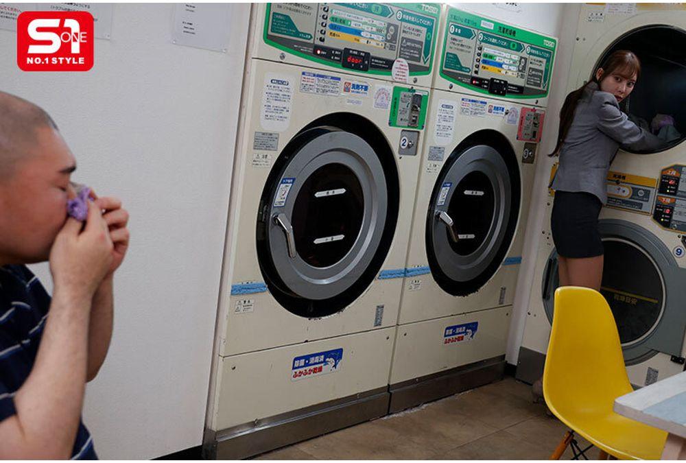 SNOS-283 Kaede Fua, A Sexy Woman Who Appears At The Laundromat On Rainy Days, Leaves Her Body Completely Defenseless And Vulnerable Until Her Laundry Is Finished. Screenshot 2