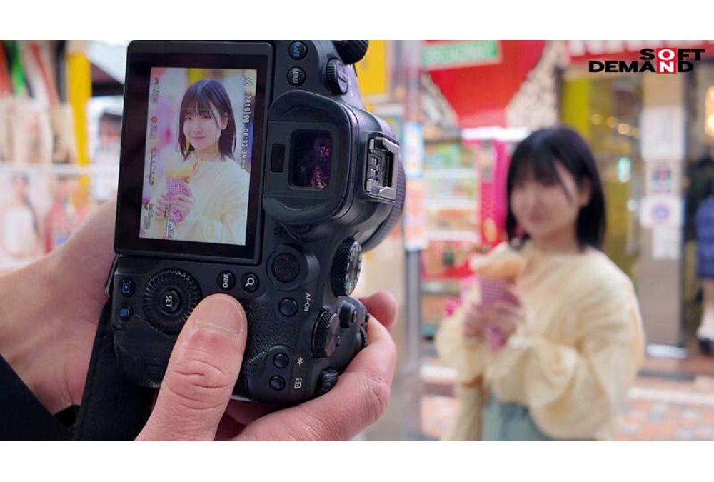SDAM-176 Yuasa Tsumugi (20), A Virgin Who Has Never Experienced Love, Is The Only Girl In Her Class Who Can Talk Without Hesitation, A Makeup-free Otaku Who Loves Erotic Anime. This Girl Is Making Her AV Debut In Tokyo. Screenshot 4